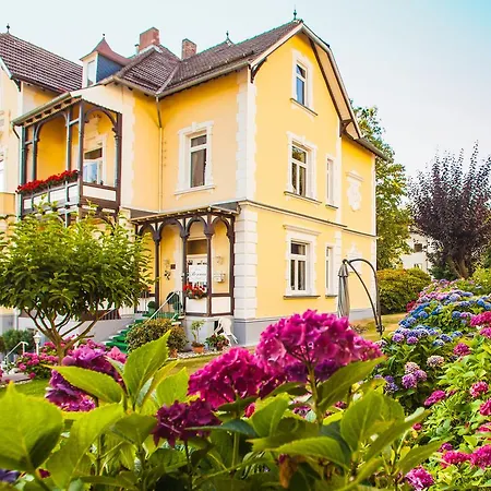 Hotel Rosenau 3*